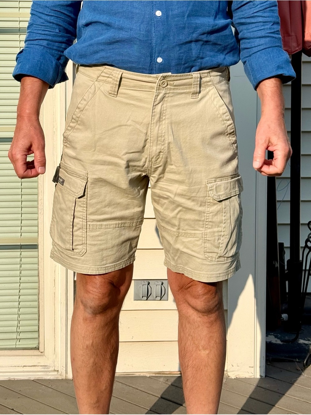 Wrangler Men's Tan Cargo Shorts – Classic Utility Style